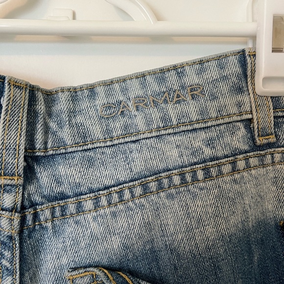 Distressed Carmar Jeans - Picture 5 of 5